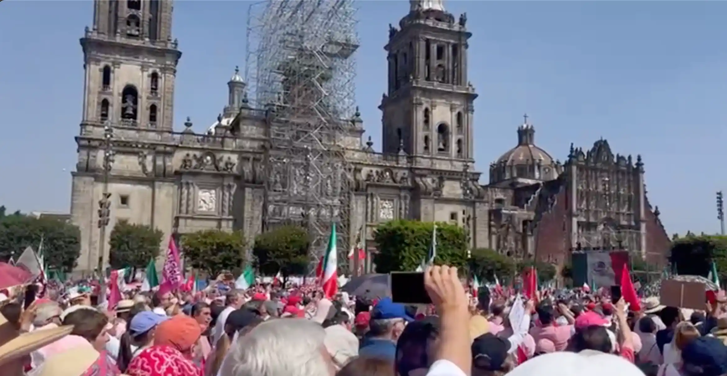 Quitar la bandera: cobardía y codicia